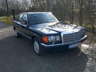 Gebraucht Mercedes E300 179 PS (131 kW) 1989 Blau Limousine
