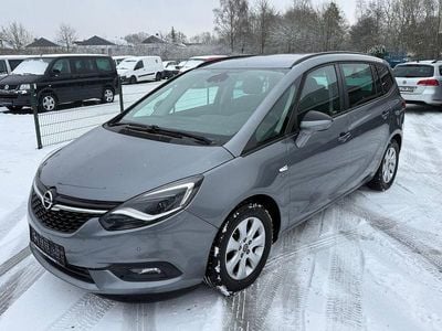 Grau Gebraucht 2016 Opel Zafira Active Van / Kleinbus | 9.995 € (Etwas zu teuer)