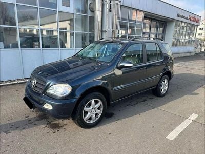 Mercedes ML270