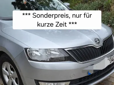 Gebraucht Skoda Rapid Ambition 90 PS (66 kW) 2012 Silber Kleinwagen