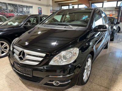 Gebraucht Mercedes B180 109 PS (80 kW) 2011 Schwarz Van / Kleinbus