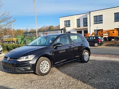 gebraucht VW Golf VII Lim. 1.6 TDI BMT *KLIMATRONIC*SHZ*1.HD*