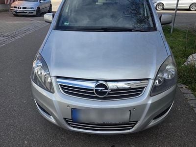 Gebraucht Opel Zafira 2010 Silber Van / Kleinbus