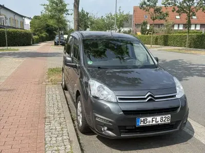 Gebraucht Citroën Berlingo SELECTION 120 PS (88 kW) 2016 Van / Kleinbus