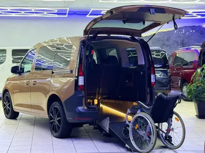 Gebraucht VW Caddy 102 PS (75 kW) 2021 Braun Van / Kleinbus