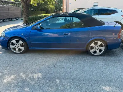 Gebraucht Opel Astra 125 PS (91 kW) 2003 Blau Cabrio
