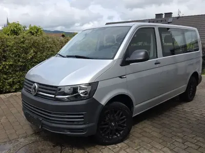 Gebraucht VW Transporter 150 PS (110 kW) 2019 Silber Van