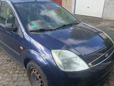 Second-hand Ford Fiesta 80 CP (58 kW) 2002 Albastru Hatchback