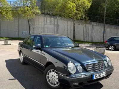 Occasion Mercedes E200 Avantgarde 163 ch (119 kW) 2000 Bleue Berline