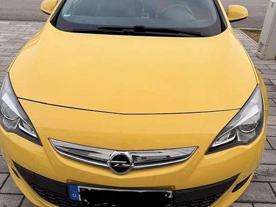 Gebraucht Opel Astra GTC 136 PS (100 kW) 2015 Limousine