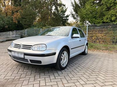 Gebraucht VW Golf IV 75 PS (55 kW) 2000 Silber Kleinwagen