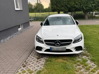 Gebraucht Mercedes 220 AMG 2019 Weiß Coupé