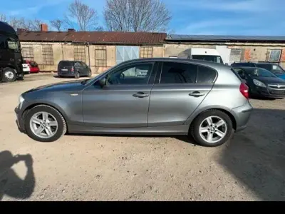 Gebraucht BMW 116 122 PS (89 kW) 2010 Blau Kleinwagen