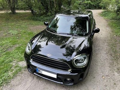 Second-hand Mini Cooper D Countryman 150 CP (110 kW) 2020 Negru SUV