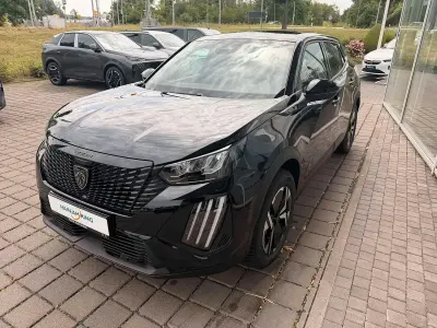 Neu Peugeot e-2008 Business-Line 114 kW (156 PS) 2026 SUV