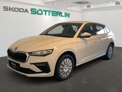 Weiß Gebraucht 2024 Skoda Scala Essence Kleinwagen | 21.989 € (Guter Preis)
