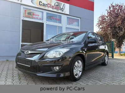 Gebraucht Hyundai i30 Edition 109 PS (80 kW) 2010 Schwarz Limousine