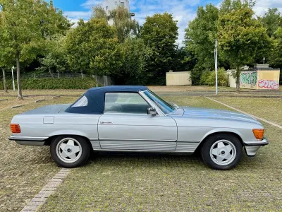 Gebraucht Mercedes SL280 184 PS (135 kW) 1982 Silber Cabrio