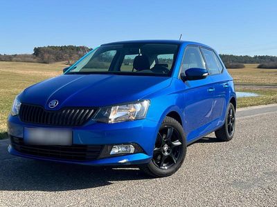 Gebraucht Skoda Fabia 68 PS (50 kW) 2017 Blau Limousine