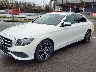 Weiß Gebraucht 2019 Mercedes E200 Limousine | 23.900 € (Fairer Preis)