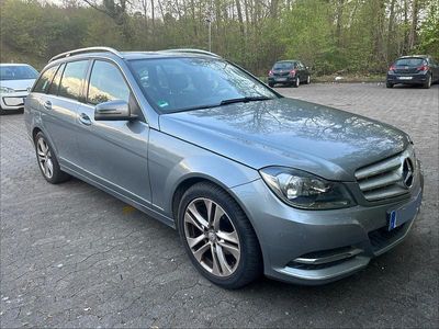 Gebraucht Mercedes C180 156 PS (114 kW) 2013 Grau Limousine