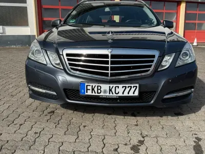 Gebraucht Mercedes E200 Avantgarde 184 PS (135 kW) 2010 Silber Kombi
