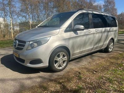 Gebraucht Mercedes V200 136 PS (100 kW) 2017 Grau Van / Kleinbus