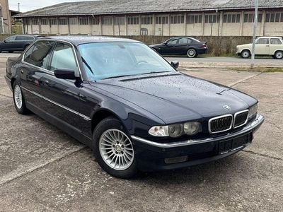 Gebraucht BMW 750L Sport Line 326 PS (239 kW) 1999 Blau Limousine