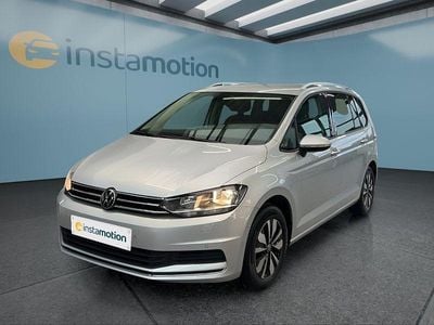 Gebraucht VW Touran 150 PS (110 kW) 2023 Silber Van / Kleinbus