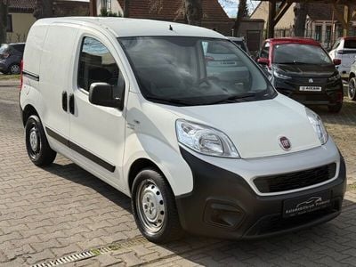 Gebraucht Fiat Fiorino 95 PS (69 kW) 2020 Weiß Van / Kleinbus