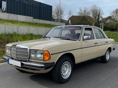 gebraucht Mercedes 240 W123 1.HAND 117TKM TOP ZUSTAND