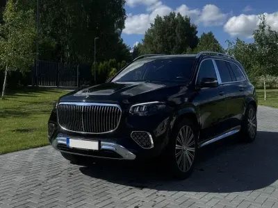 Gebraucht Mercedes GLS600 Maybach 557 PS (409 kW) 2024 Schwarz SUV
