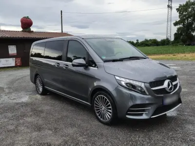 Gebraucht Mercedes V300 239 PS (175 kW) 2019 Grau Van / Kleinbus