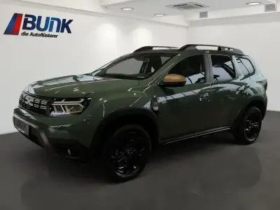 Gebraucht Dacia Duster Comfort 114 PS (83 kW) 2024 Staubgrau SUV