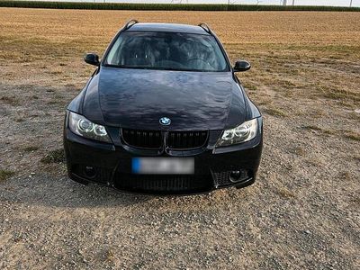 Gebraucht BMW 320 163 PS (119 kW) 2007 Schwarz Kombi