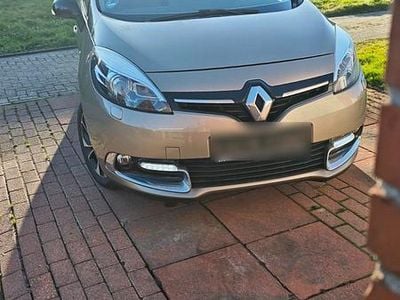 Gebraucht Renault Scénic III Bose Edition 115 PS (84 kW) 2014 Gold Van / Kleinbus