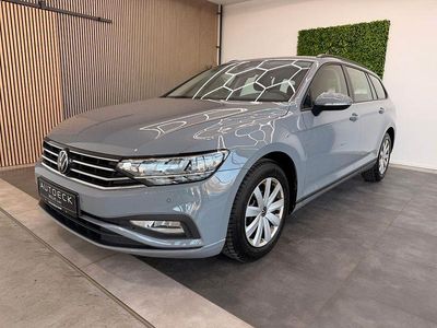 Używany VW Passat Business 122 KM (89 kW) 2023 Szary Kombi