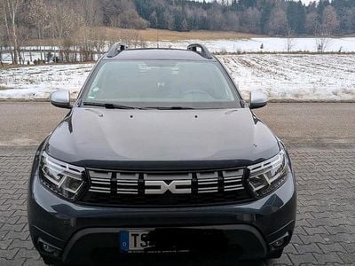 Grau Gebraucht 2023 Dacia Duster Expression SUV | 18.700 € (Fairer Preis)