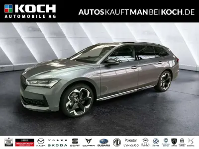Neu Skoda Superb SportLine 193 PS (141 kW) 2026 Grau Kombi