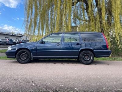 Second-hand Volvo V70 144 CP (105 kW) 1997 Albastru Break