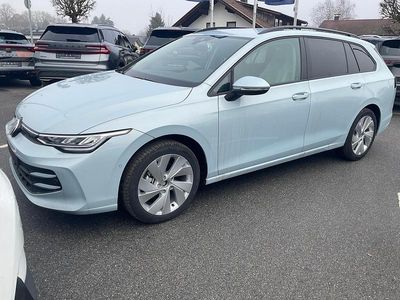 Neu VW Golf VIII Life 150 PS (110 kW) 2026 Moon white perleffekt Kombi