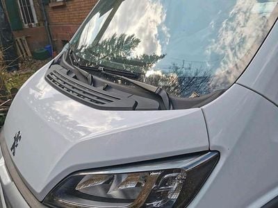 Gebraucht Peugeot Boxer 165 PS (121 kW) 2023 Weiß Van