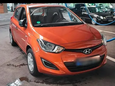 Gebraucht Hyundai i20 86 PS (63 kW) 2014 Orange Kleinwagen