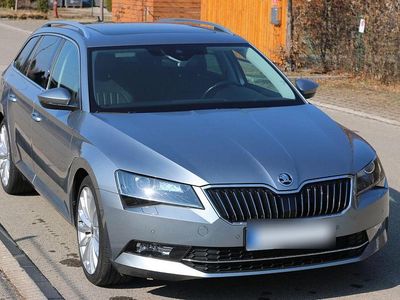Grau Gebraucht 2015 Skoda Superb Style Kombi | 14.800 € (Guter Preis)