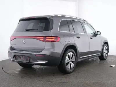 Gebraucht Mercedes EQB250 Progressive 139 kW (190 PS) 2025 Metalliclack mountaingrau SUV