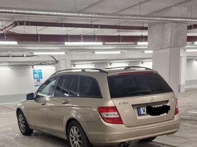 Gebraucht Mercedes C180 156 PS (114 kW) 2010 Andere farben Kombi