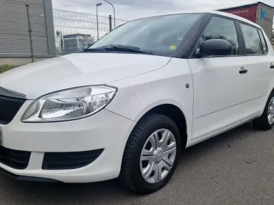 Gebraucht Skoda Fabia Cool Edition 60 PS (44 kW) 2013 Weiß Kleinwagen