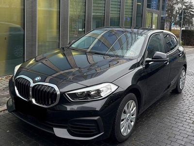 Schwarz Gebraucht 2019 BMW 118 Advantage Kleinwagen | 14.499 € (Etwas zu teuer)