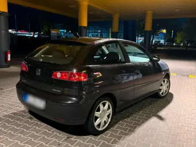 Gebraucht Seat Ibiza 75 PS (55 kW) 2006 Schwarz Kleinwagen
