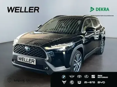 Gebraucht Toyota Corolla Cross Team 197 PS (144 kW) 2023 Attitude black mc. SUV